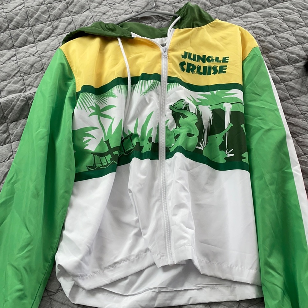 Disney Jungle Cruise windbreaker size L